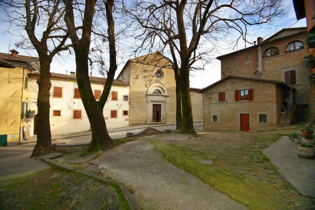 La Locanda Della Campanara Santa Sofia Exteriör bild