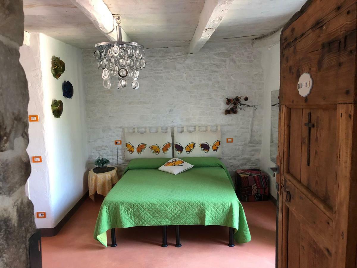 La Locanda Della Campanara Santa Sofia Exteriör bild